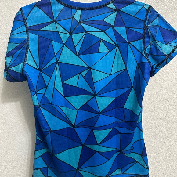 InkNBurn Women’s ISO Tech TShirt Blue Geometric Print Large - Picture 3 of 3